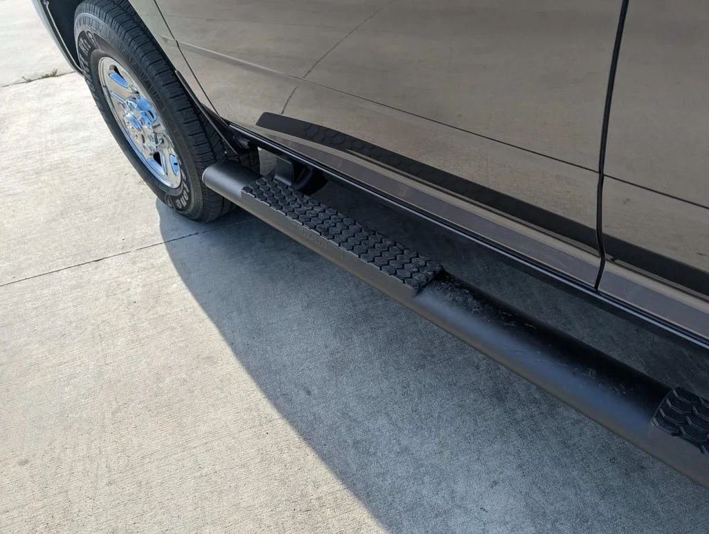 New 2026 Granite Crystal Metallic Clearcoat RAM Tradesman image 8
