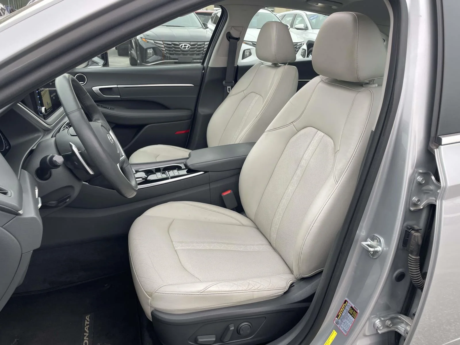 Used 2021 Shimmering Silver Pearl Hyundai Limited image 8