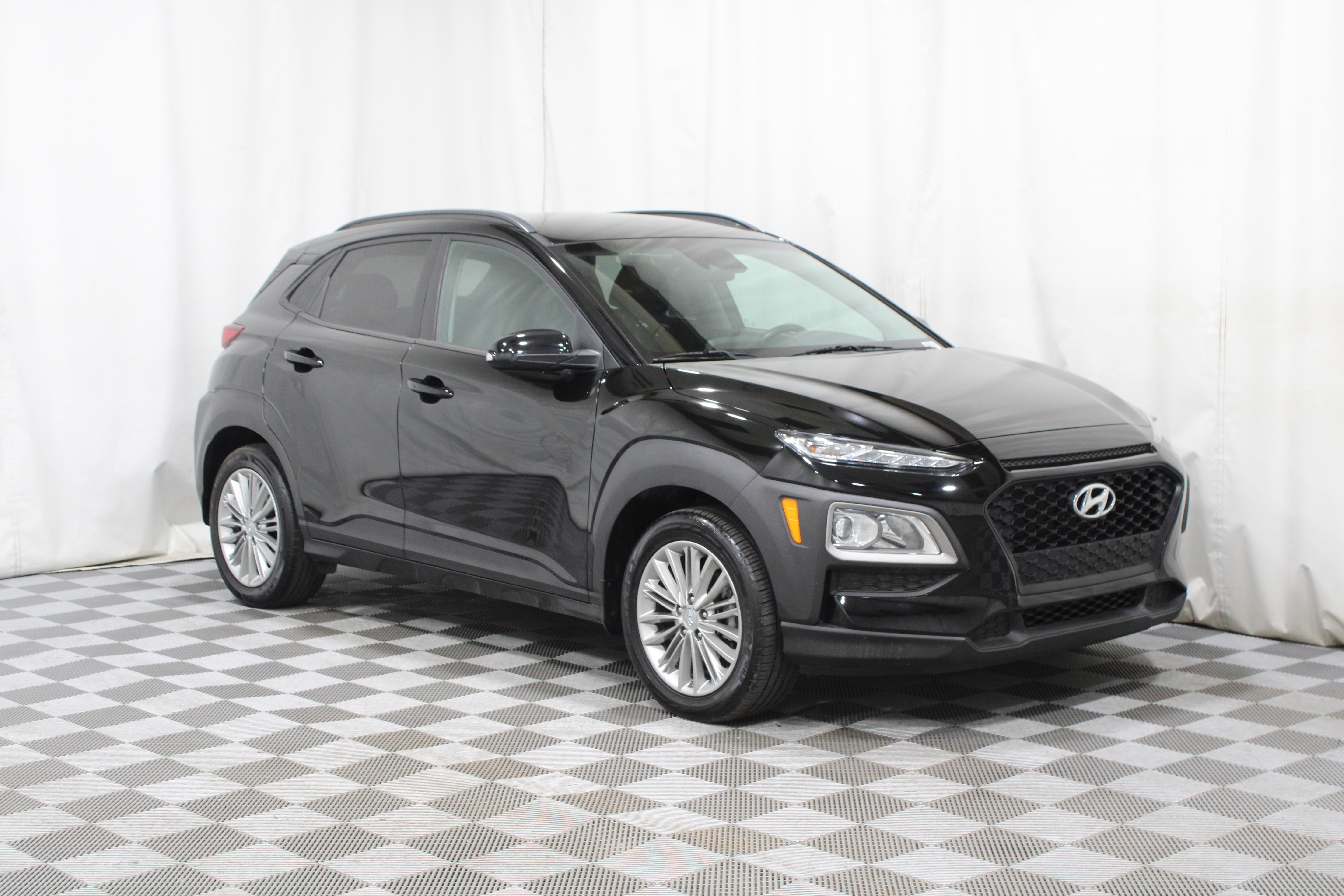 Used 2021 Ultra Black Hyundai SEL image 1