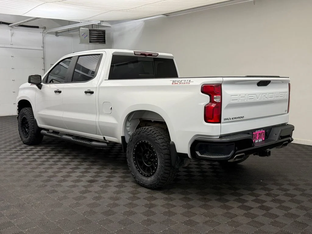 Used 2020 Summit White Chevrolet LT Trail Boss image 3