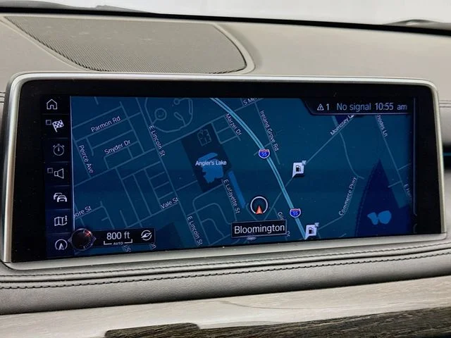Used 2017 White BMW xDrive50i image 13