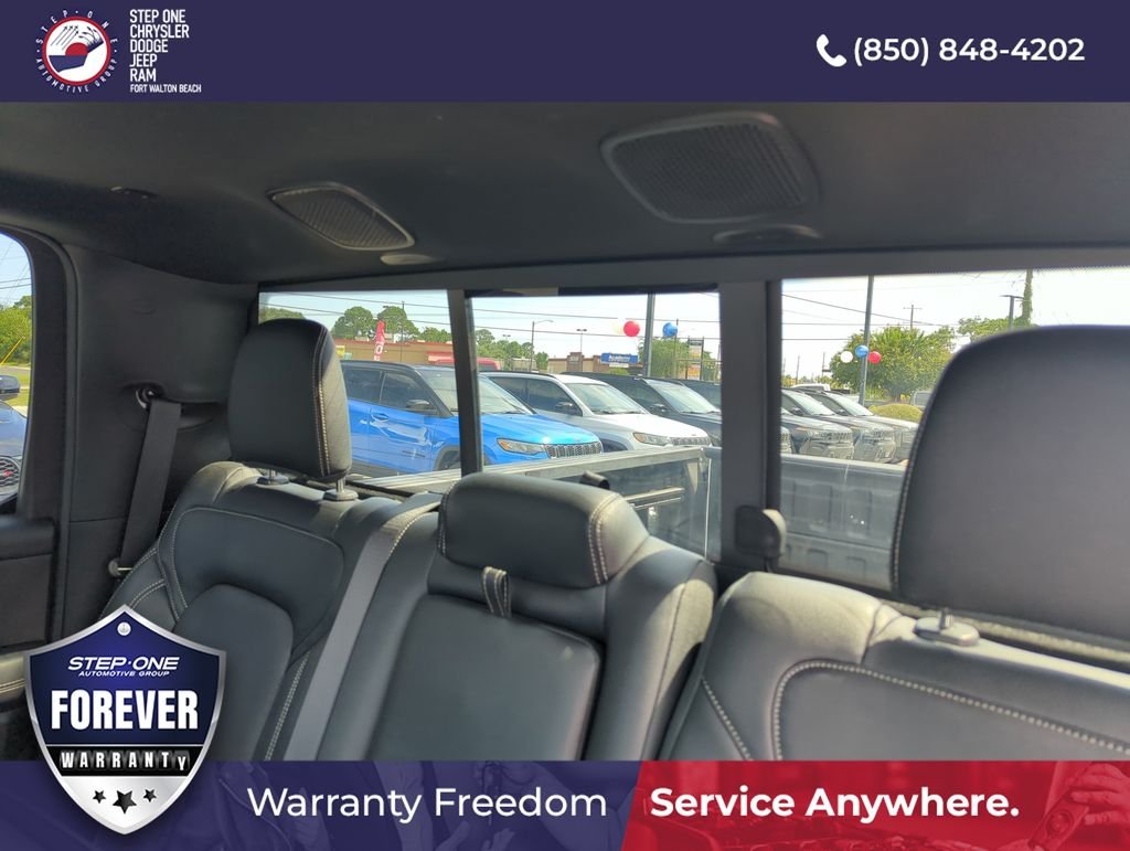 Used 2023 White Ram Big Horn/Lone Star image 28