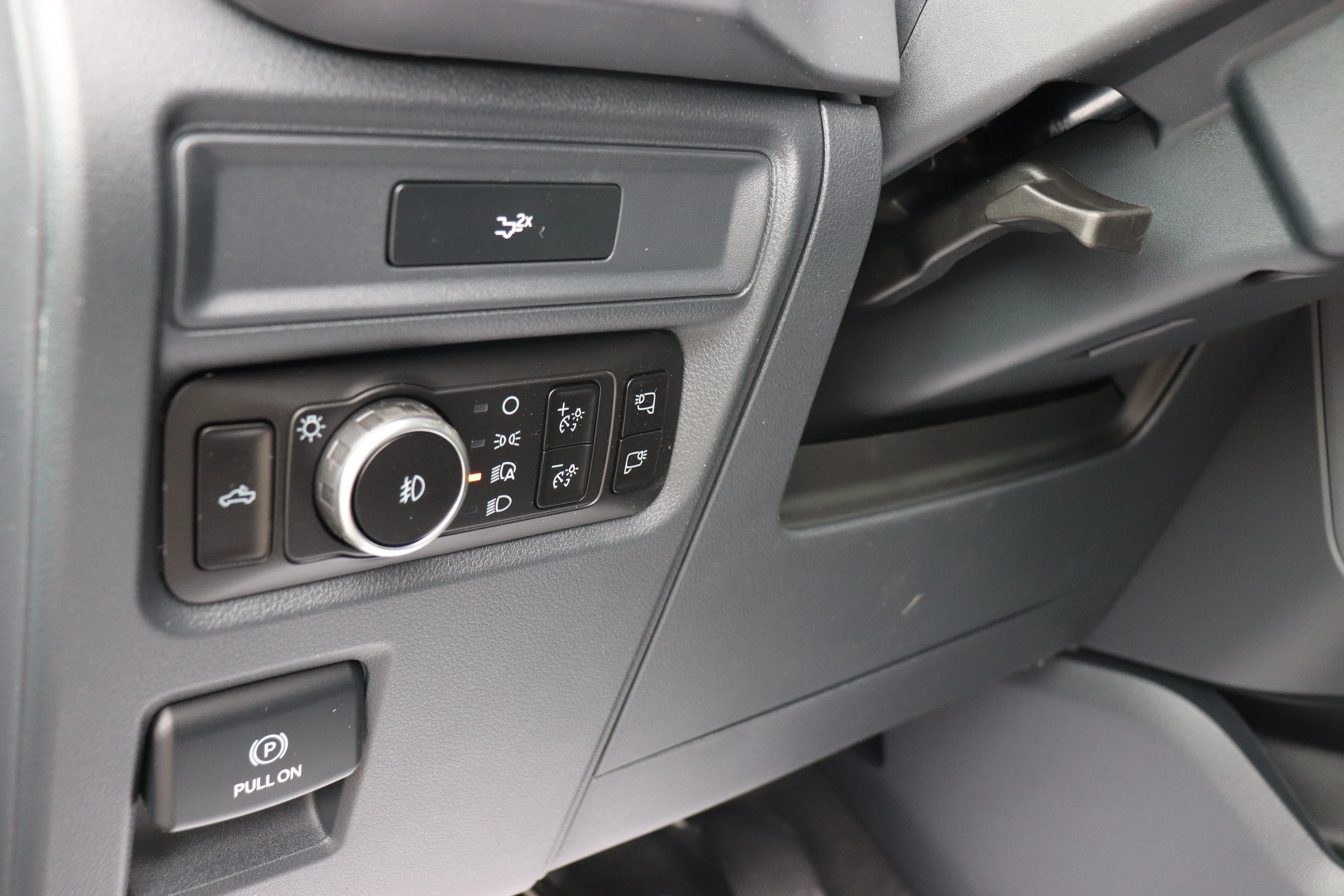 New 2026 OXFORD WHITE Ford XLT image 13