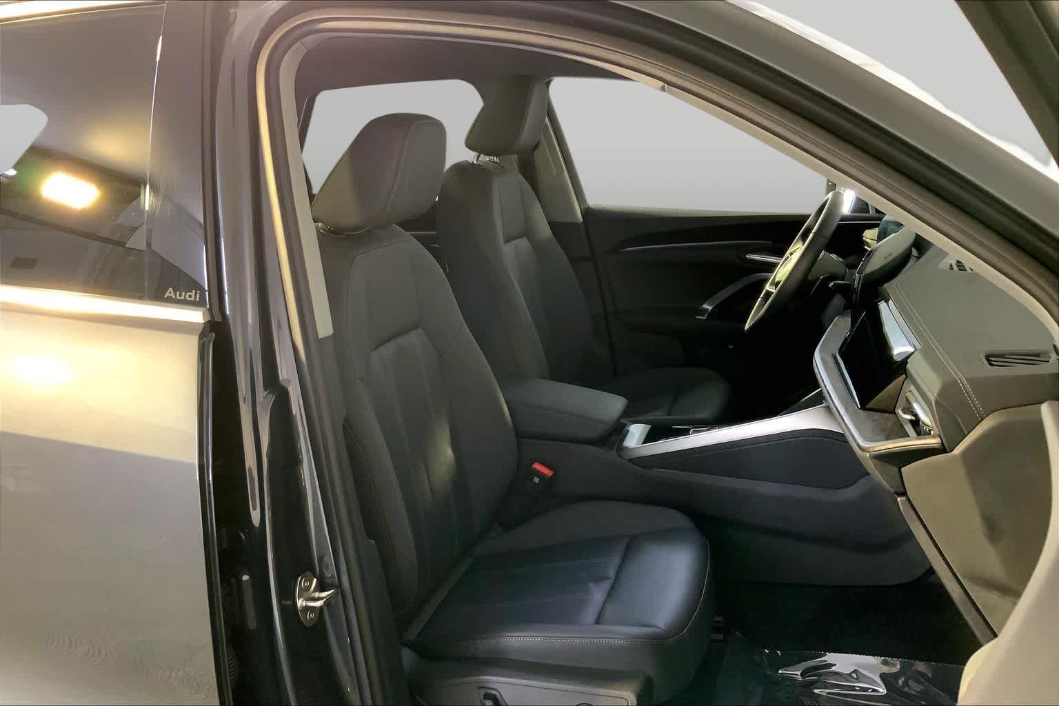 Used 2025 Tambora Gray Metallic Audi Premium image 8