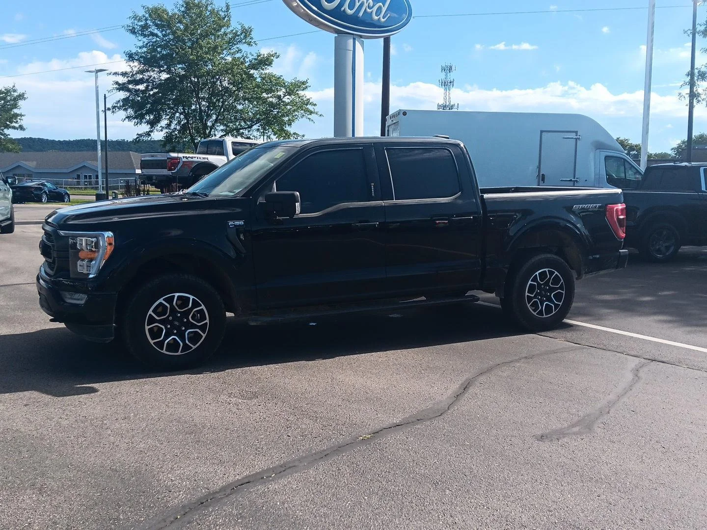 Used 2023 Agate Black Ford XLT image 10