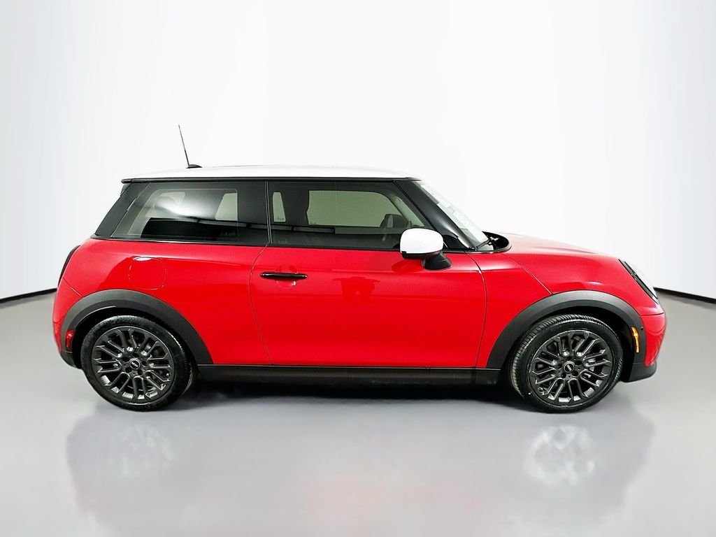 Certified Used 2025 Red MINI Signature Plus image 4