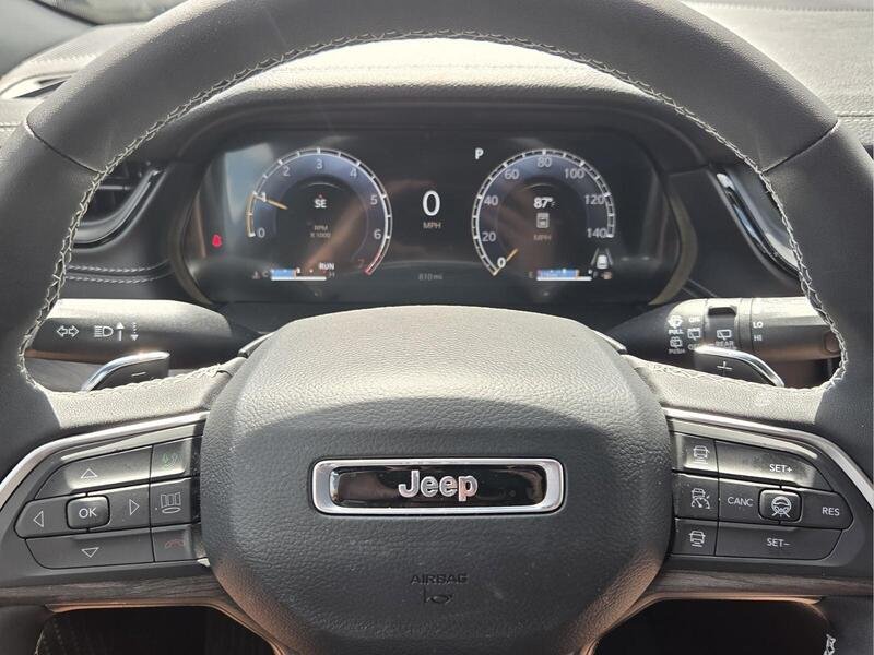 New 2026 Bright White Clearcoat Jeep LAREDO ALTITUDE 4X4 image 30