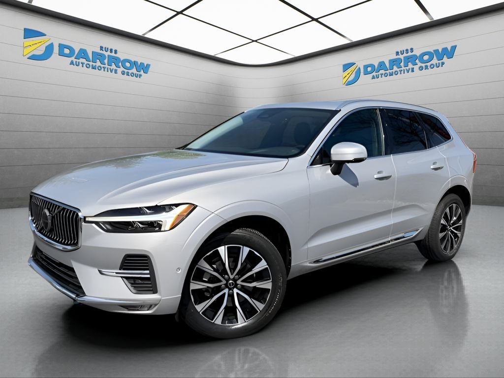 2023 Volvo XC60 B5 Plus Bright Theme AWD's photo