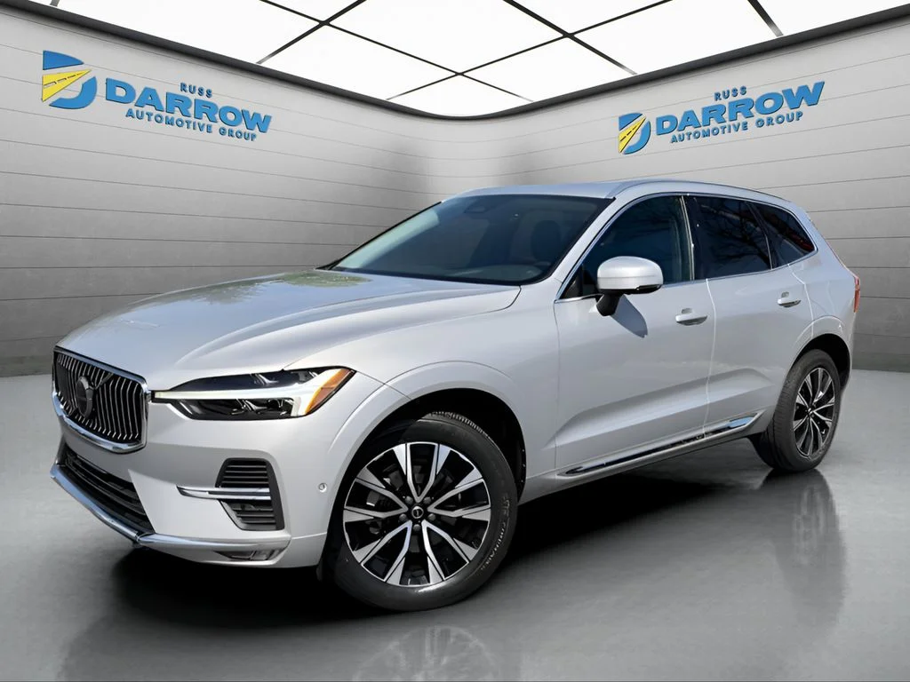 2023 Volvo XC60 B5 Plus Bright Theme AWD's photo