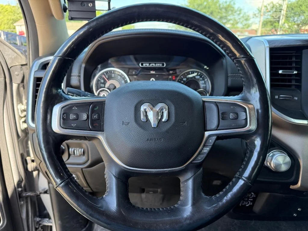 Used 2019 Silver Ram Laramie image 16