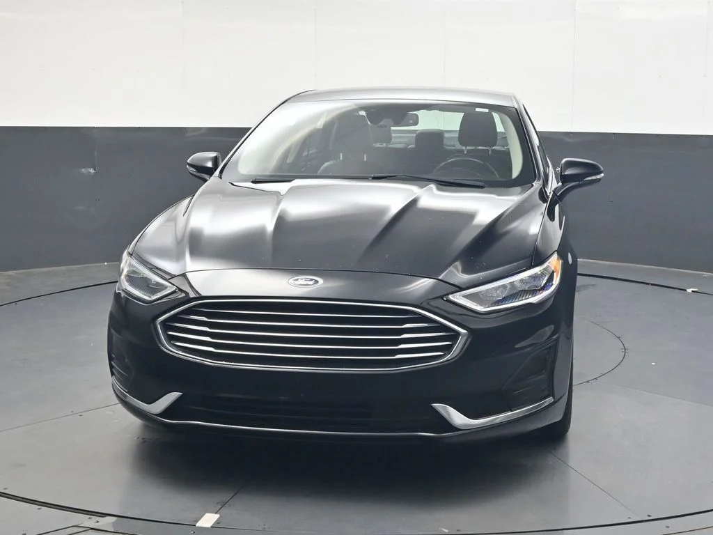 Used 2019 Black Ford SEL image 12