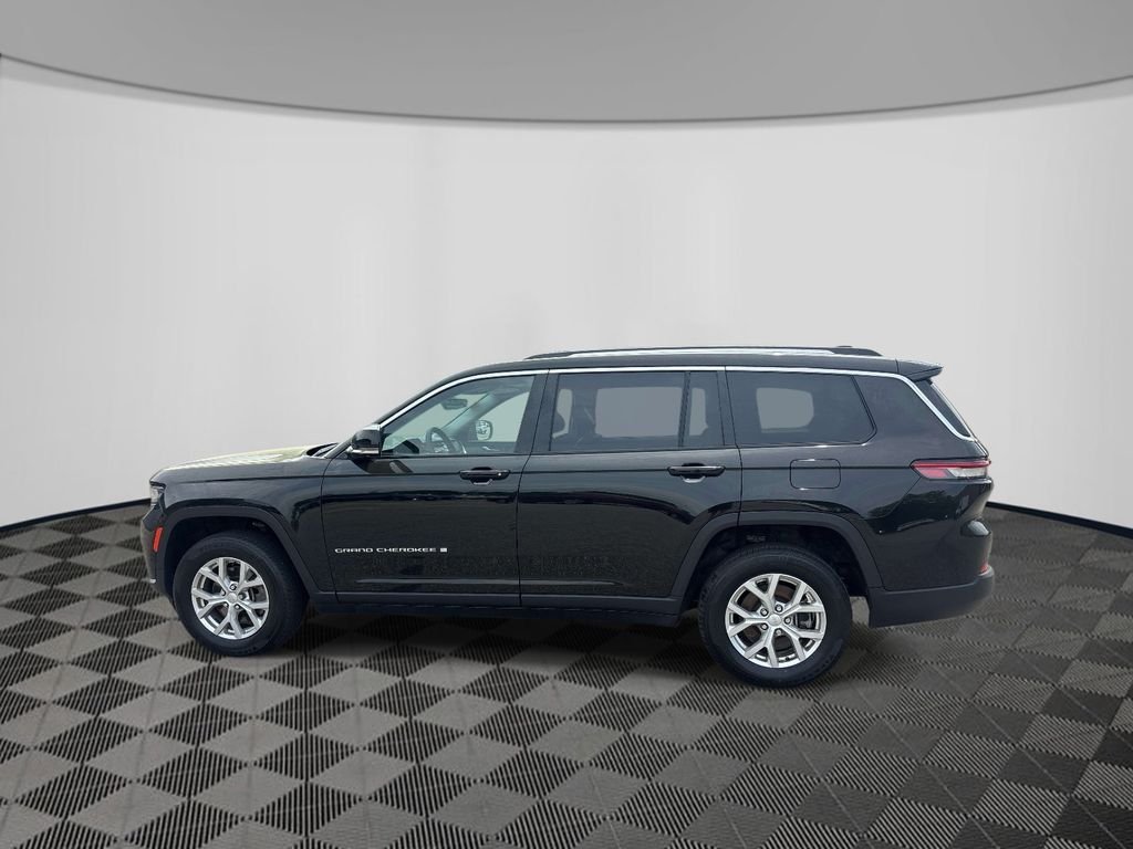 Used 2023 Black Jeep Limited image 2