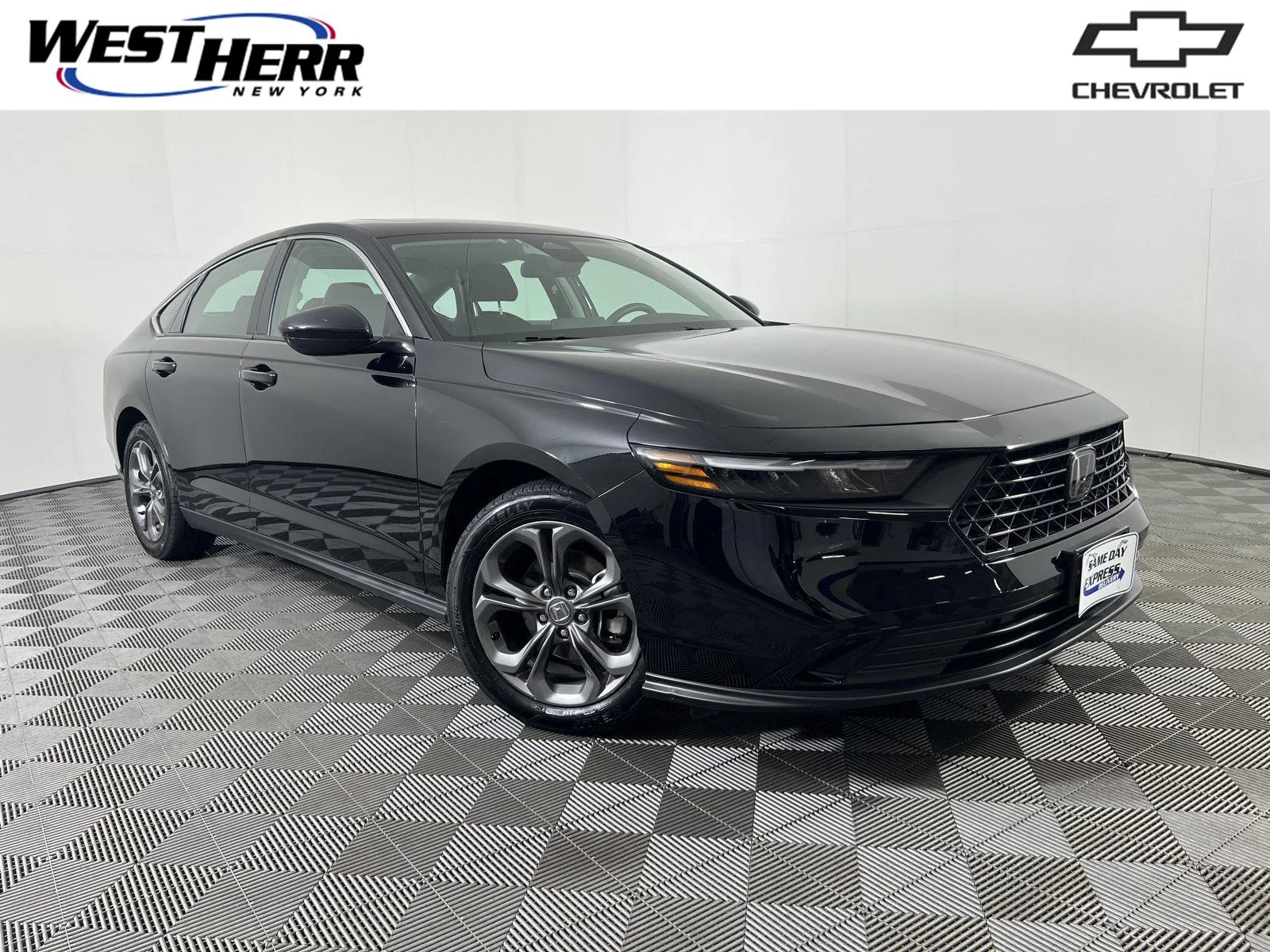 Used 2023  Honda EX image 1