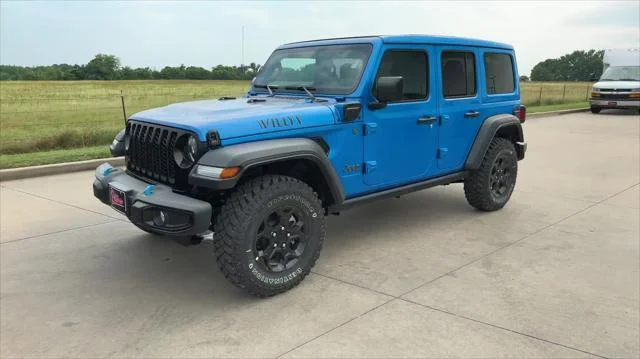 New 2023 Hydro Blue Pearl-Coat Exterior Paint Jeep Willys 4xe image 4