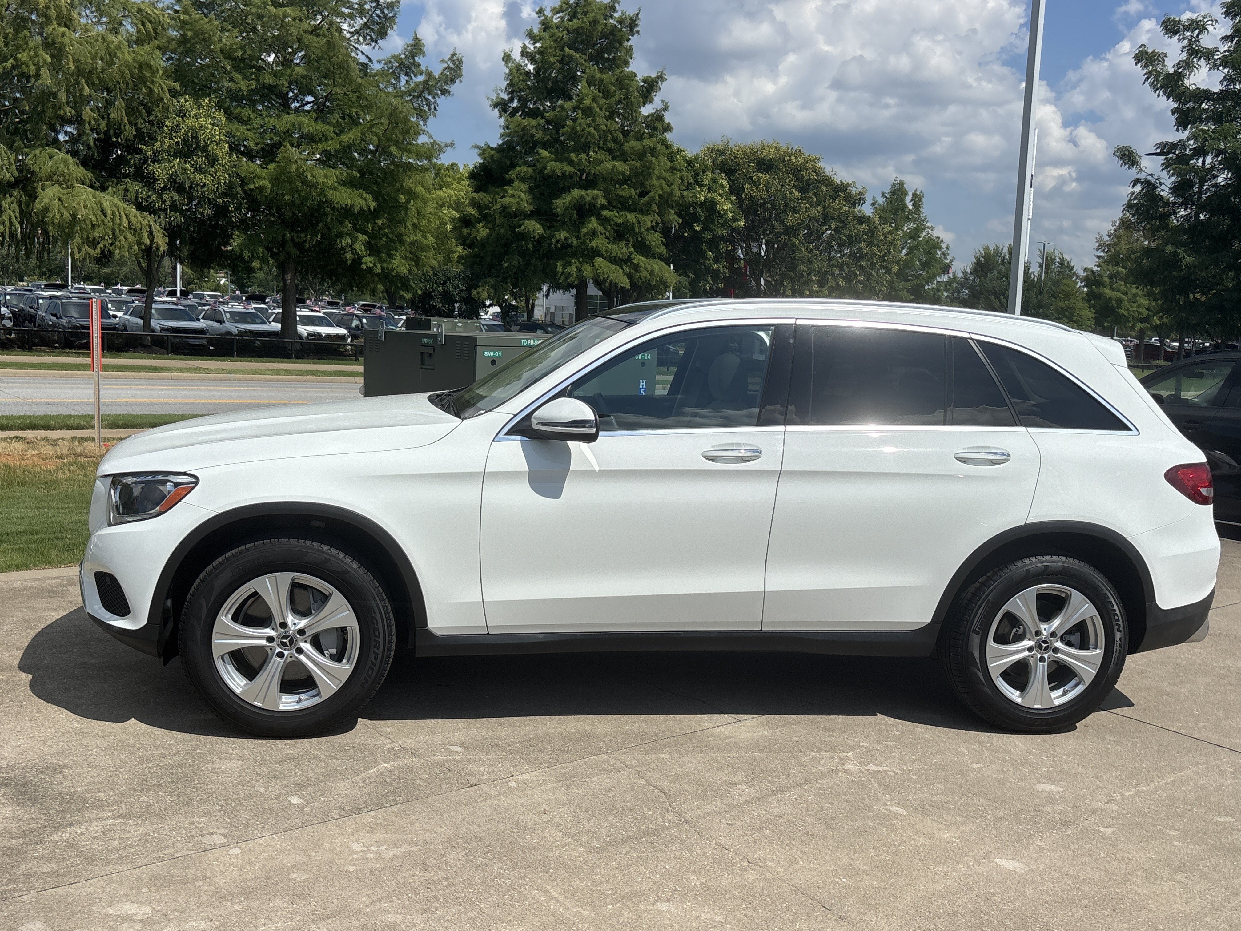 Used 2018 POLAR WHITE Mercedes-Benz 300 4Matic image 11
