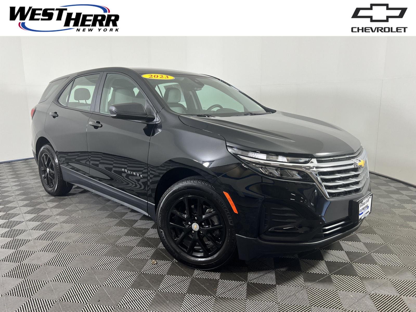 2023 Chevrolet Equinox LS
