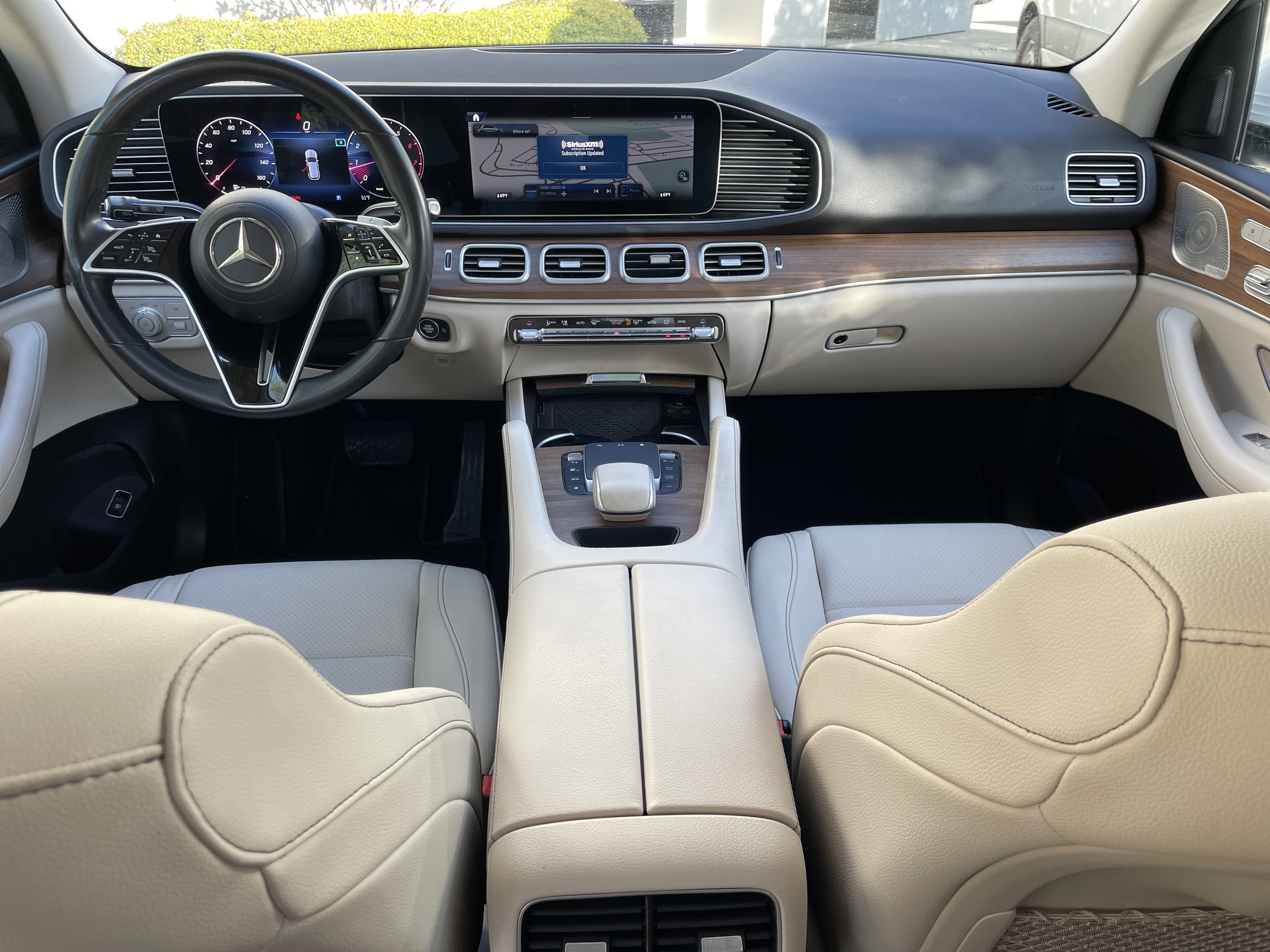 Certified Used 2024 Polar White Mercedes-Benz GLE 450 4MATIC® SUV image 24
