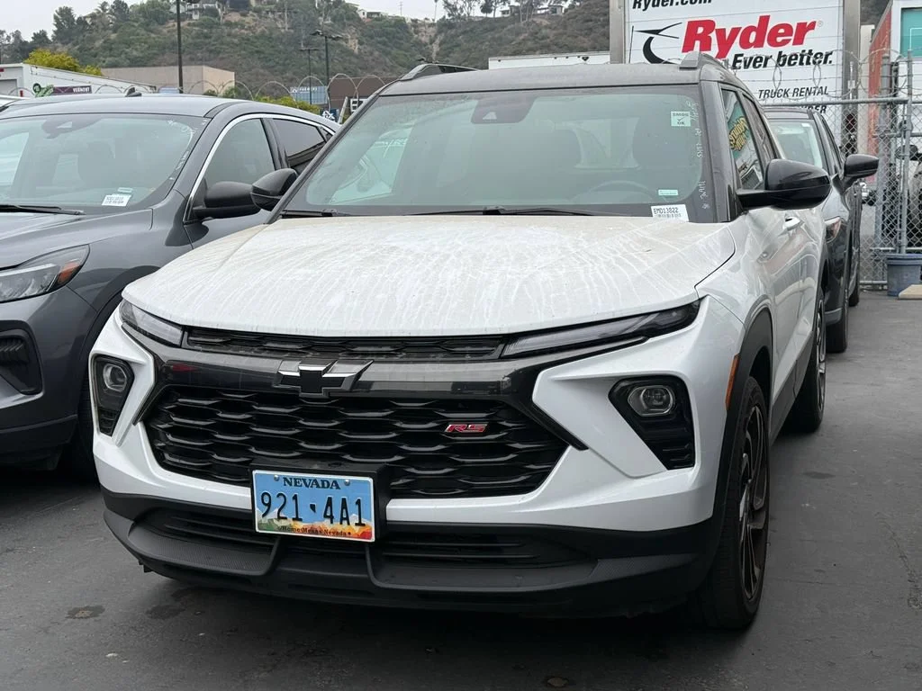 Used 2024 Summit White Chevrolet RS image 21