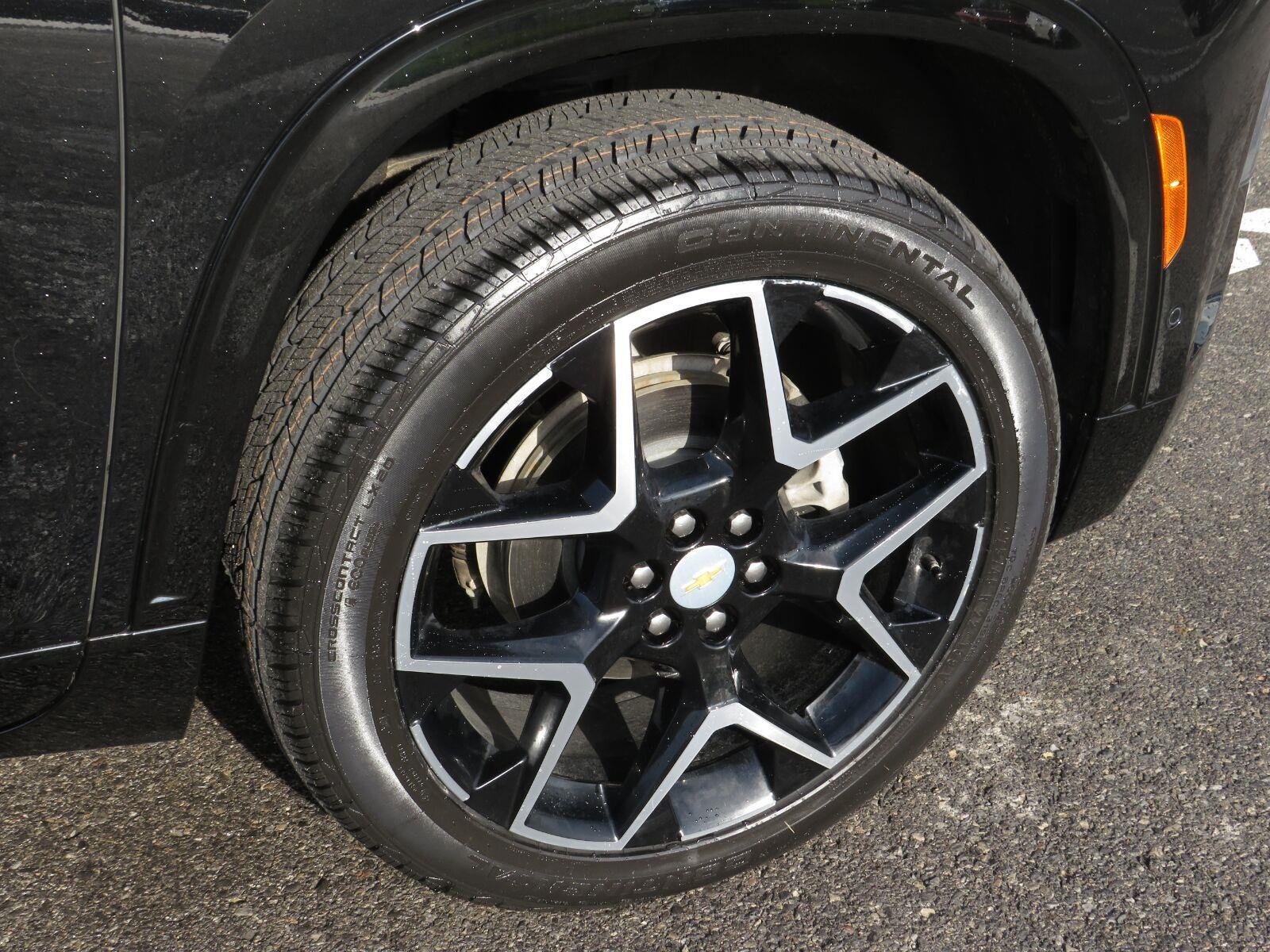 Used 2026 Mosaic Black Metallic Chevrolet AWD High Country image 12