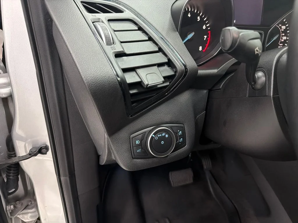 Used 2019 Silver Ford Titanium image 21