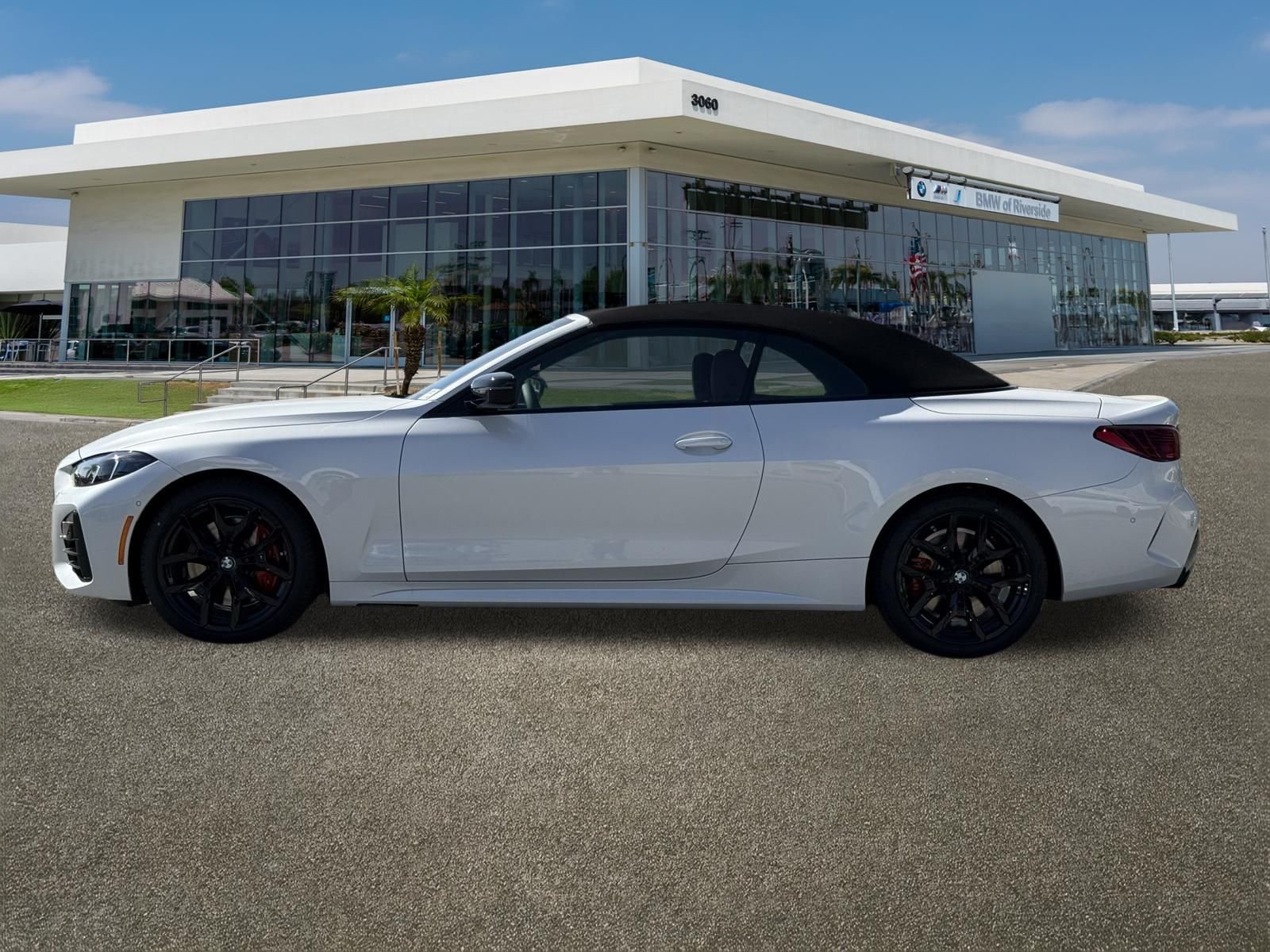 New 2026 Mineral White Metallic BMW 430i image 6