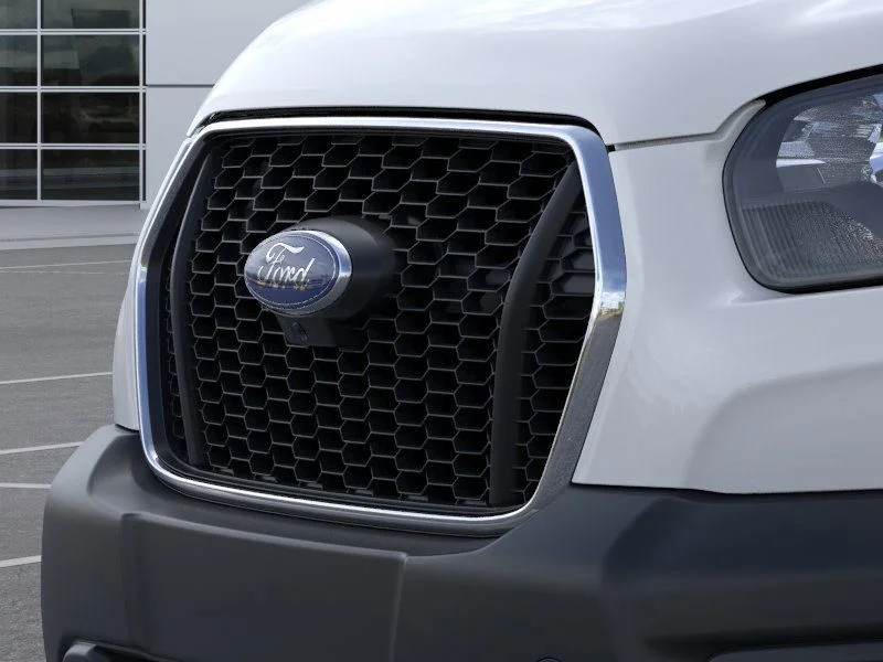 New 2025 Oxford White Ford Base image 18