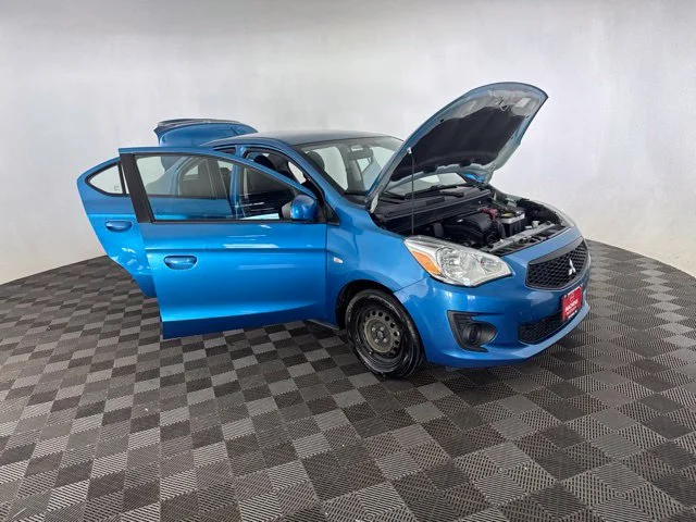 Used 2020  Mitsubishi ES image 15
