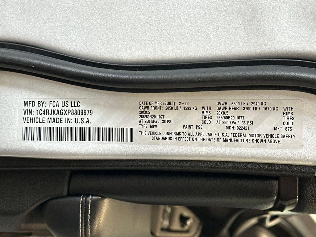 Used 2023 Silver Zynith Jeep Altitude image 12