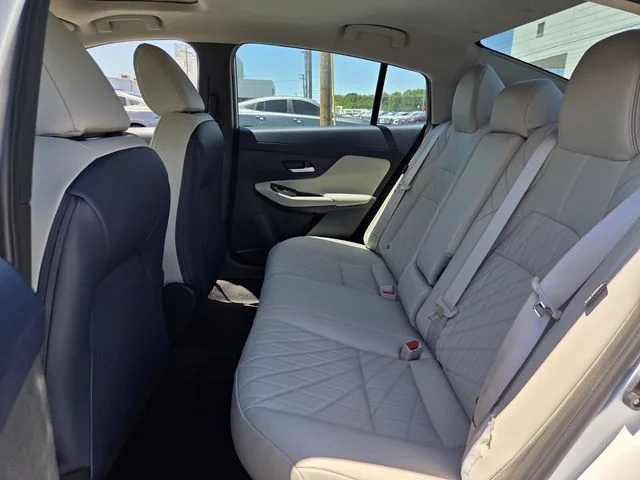 New 2026 Aspen White TriCoat Nissan SL image 11
