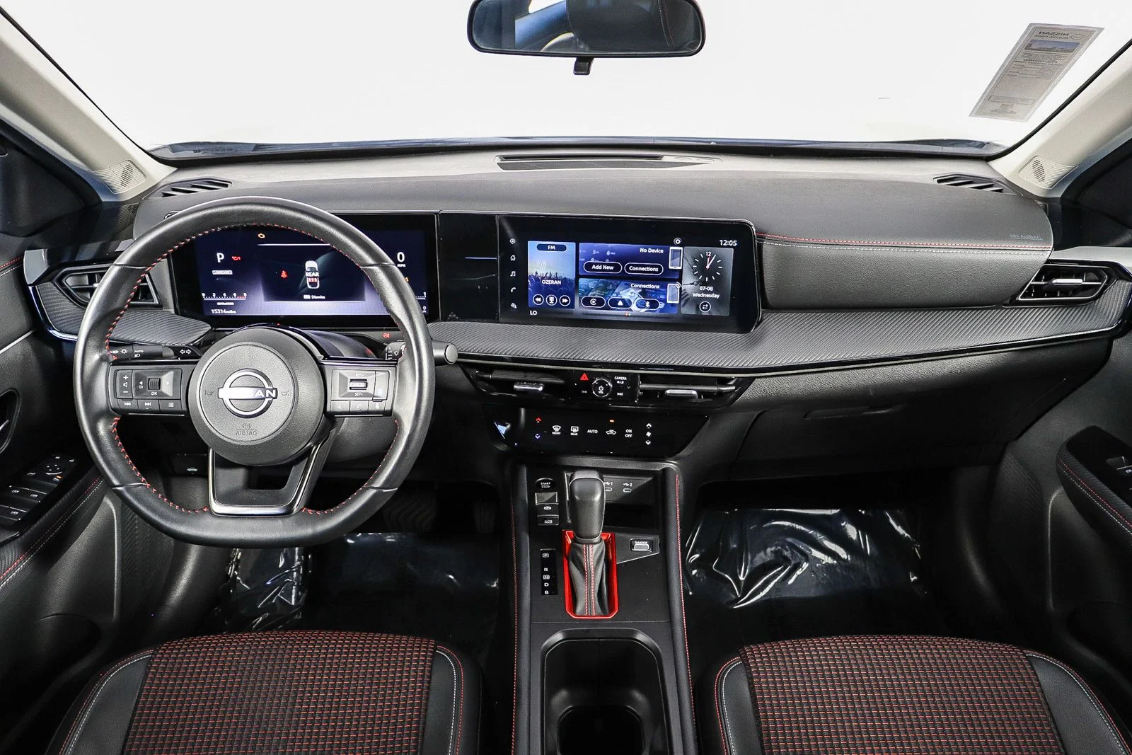 Used 2025 Black Nissan SR image 13