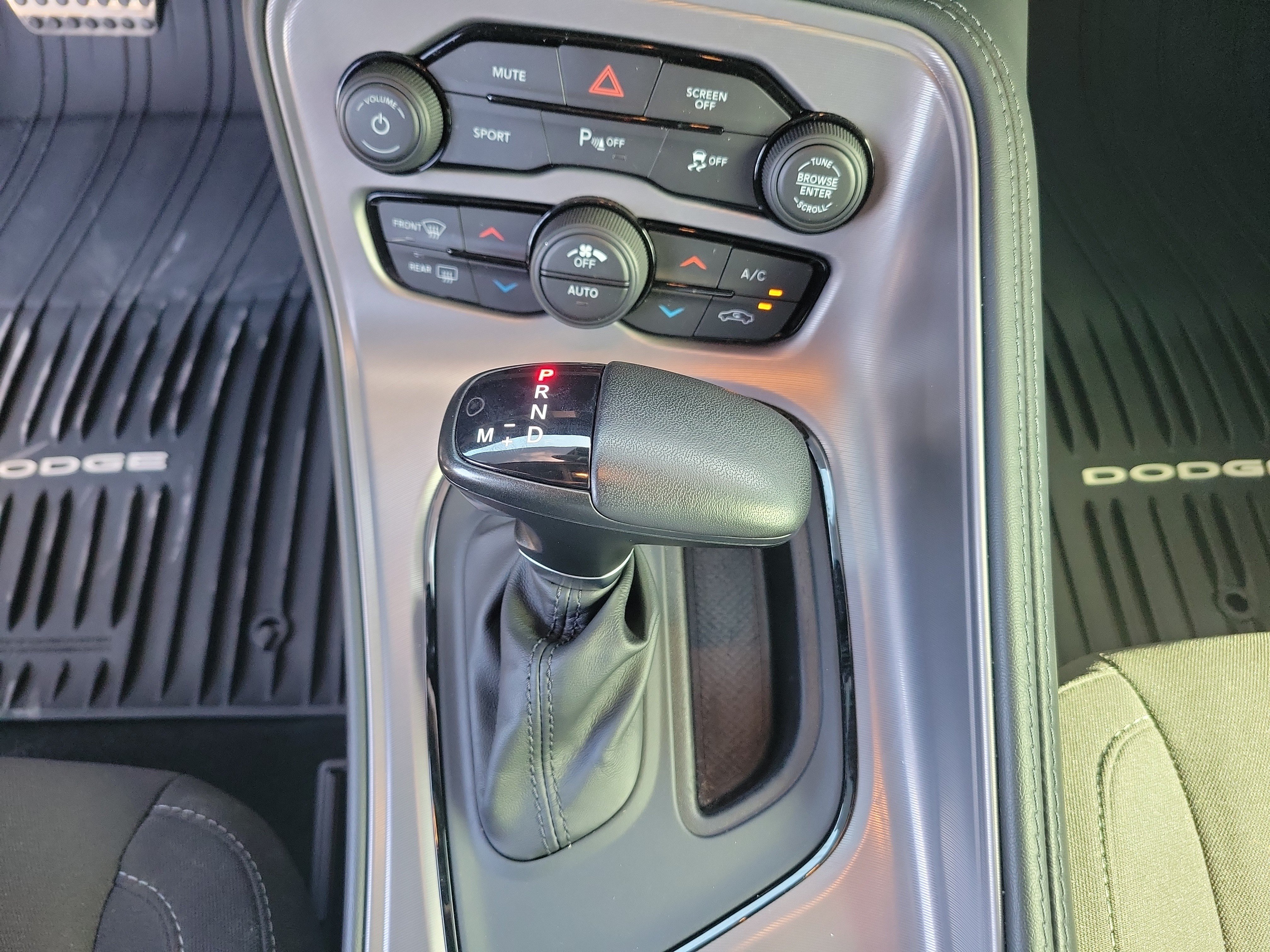 Used 2023 White Knuckle Clearcoat Dodge R/T image 23
