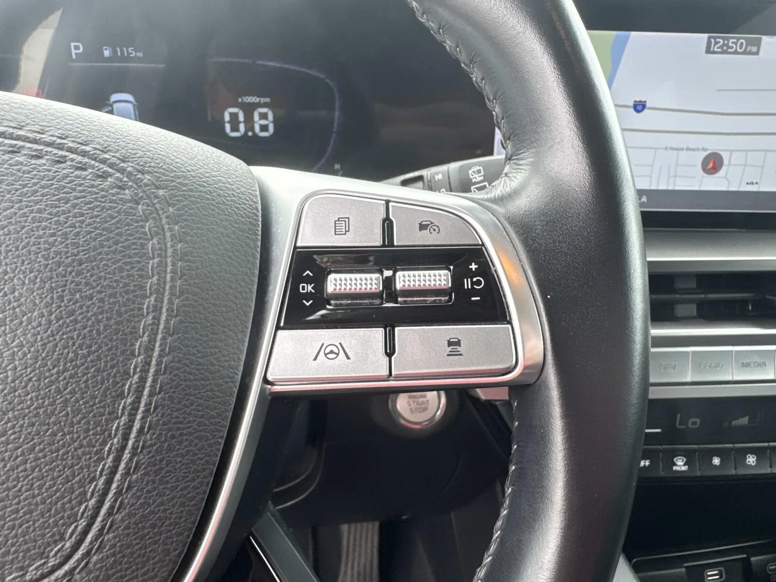 Used 2023 Glacial White Pearl Kia LX AWD image 23