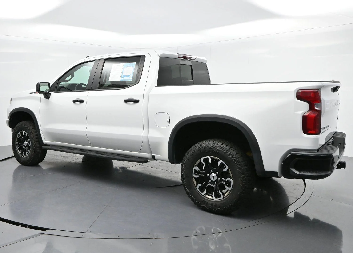 Used 2023 Summit White Chevrolet ZR2 image 5