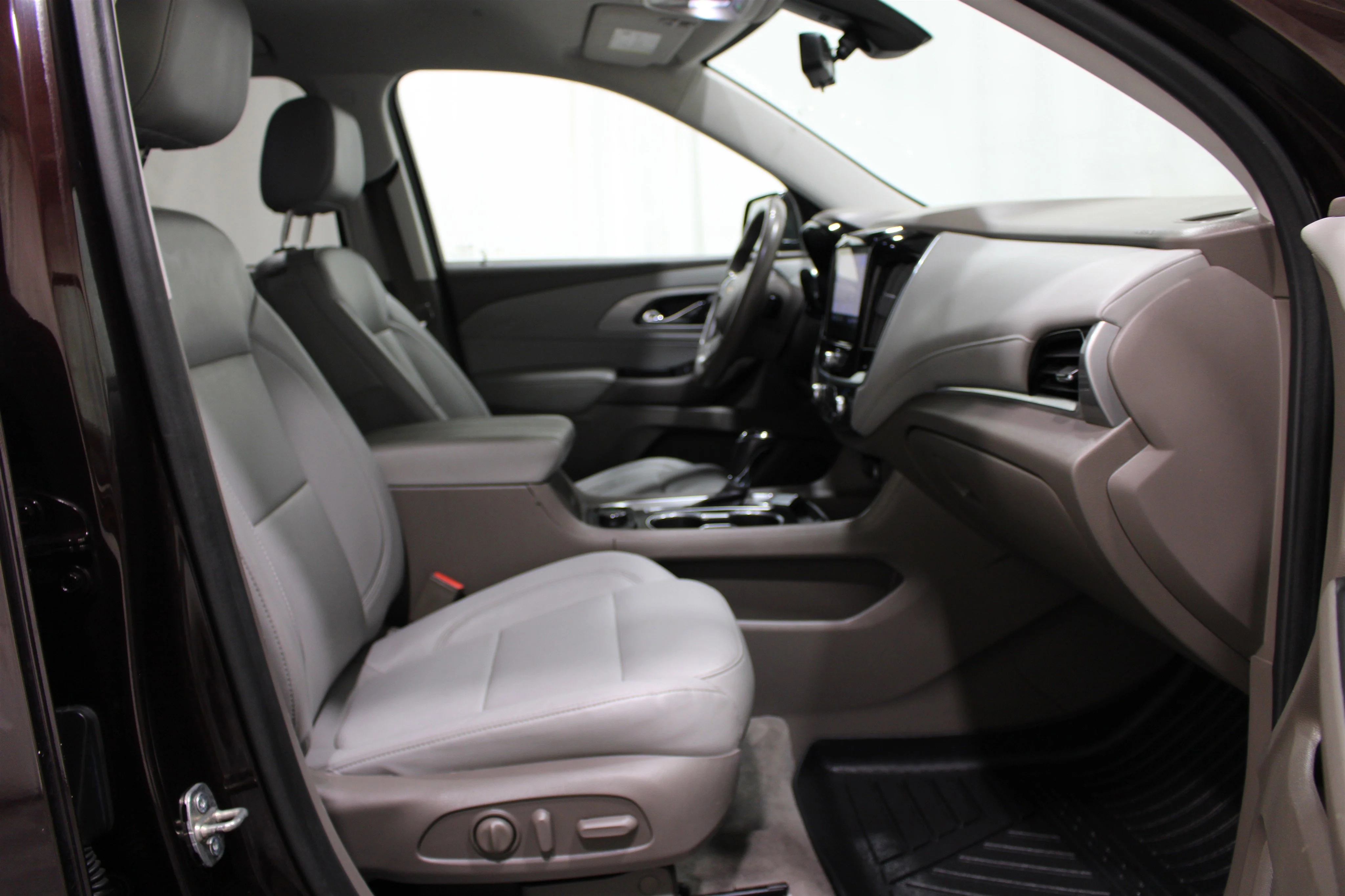 2020 Chevrolet Traverse 3LT - Photo 26