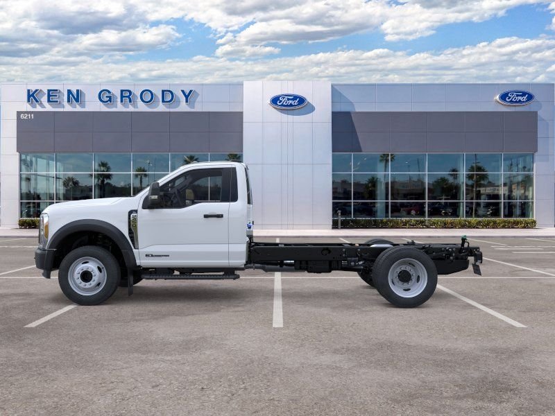 New 2026 Oxford White Ford XL image 3