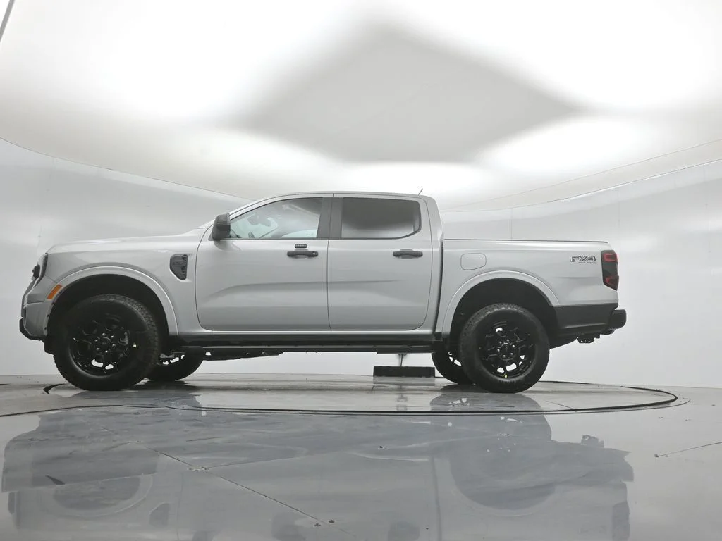 New 2026 Avalanche Ford XLT image 7
