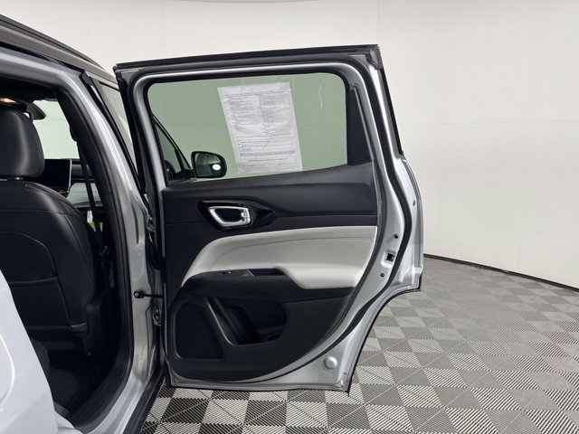 Used 2026 Silver Jeep Limited image 43
