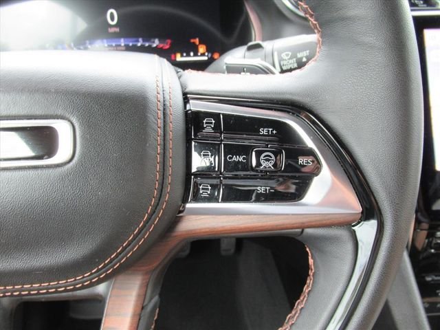 Used 2023 Gray Jeep Summit image 24