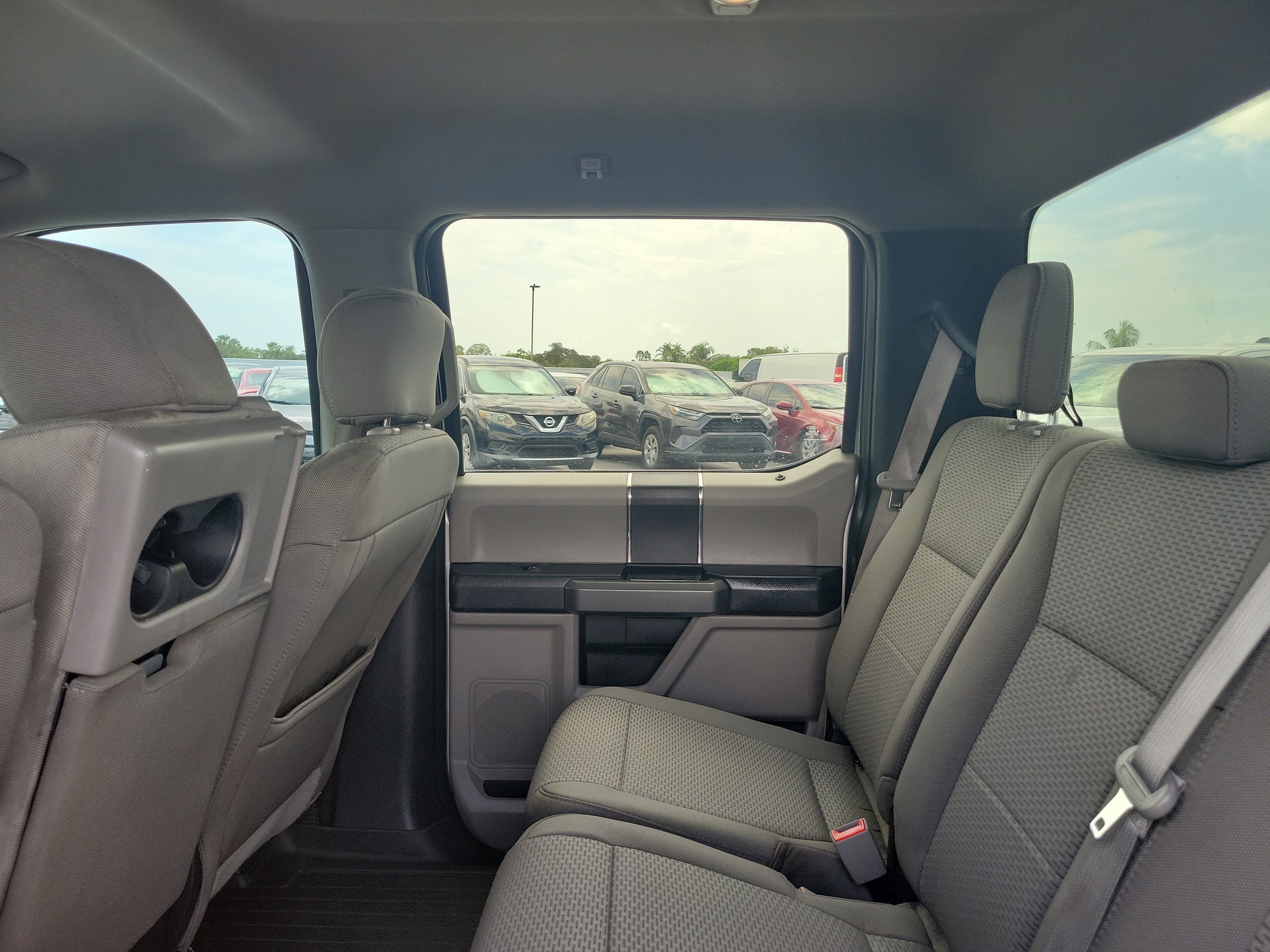 Used 2018 Ingot Silver Ford XLT image 10