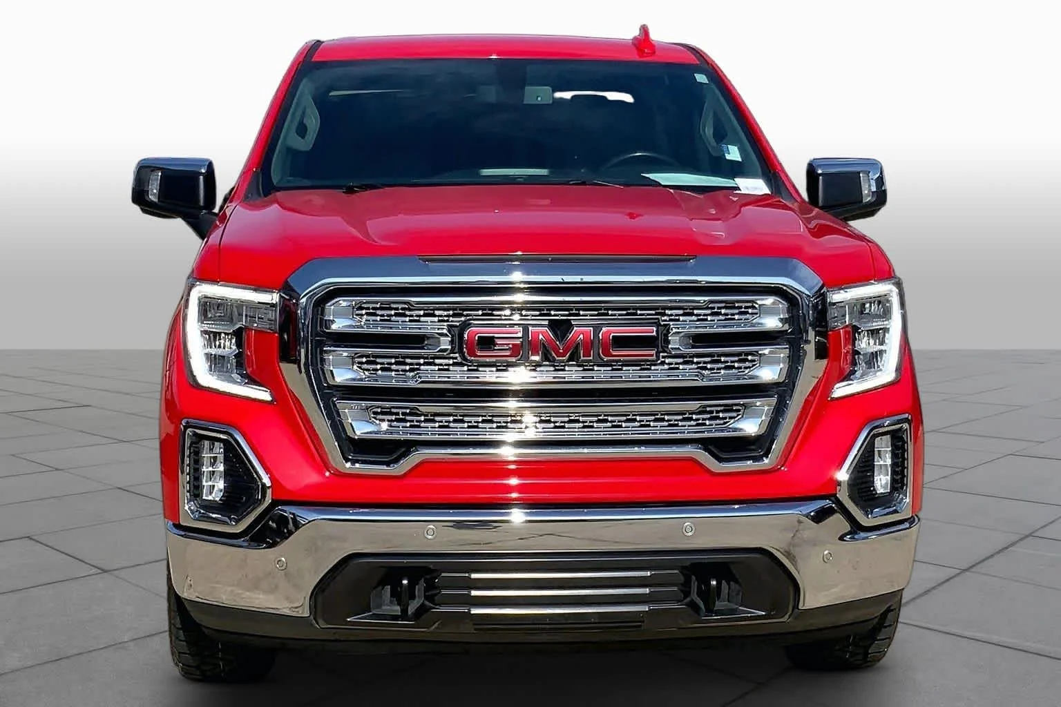 Used 2022 Cardinal Red GMC SLT image 4