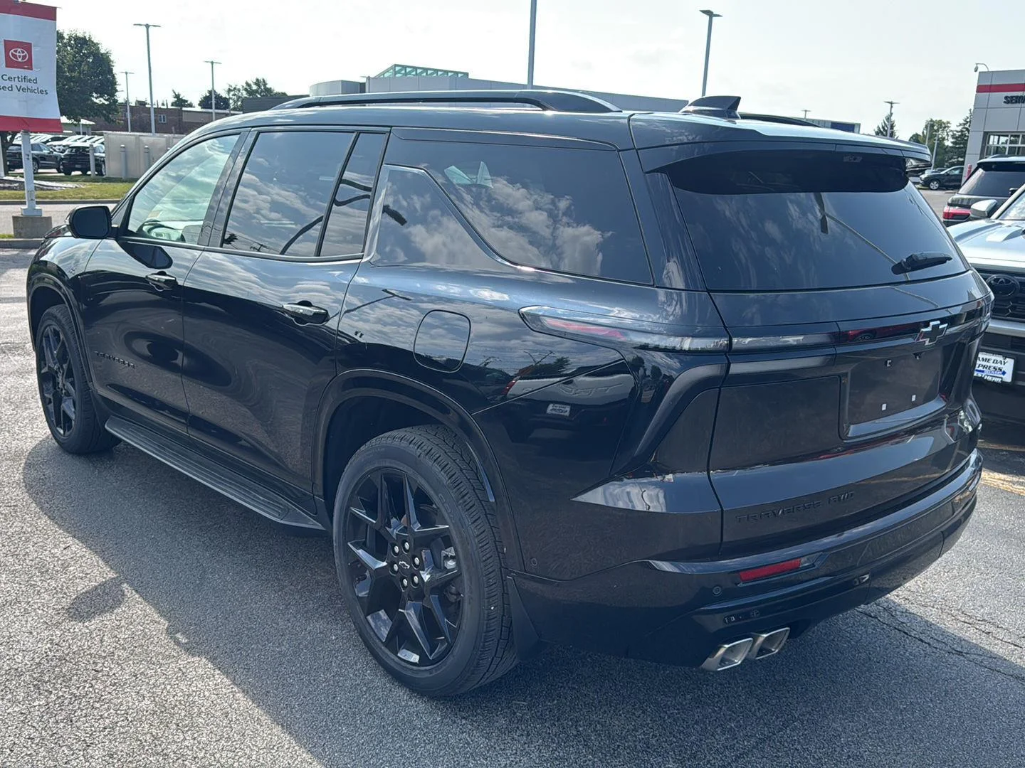 Used 2026 Mosaic Black Metallic Chevrolet AWD RS image 4