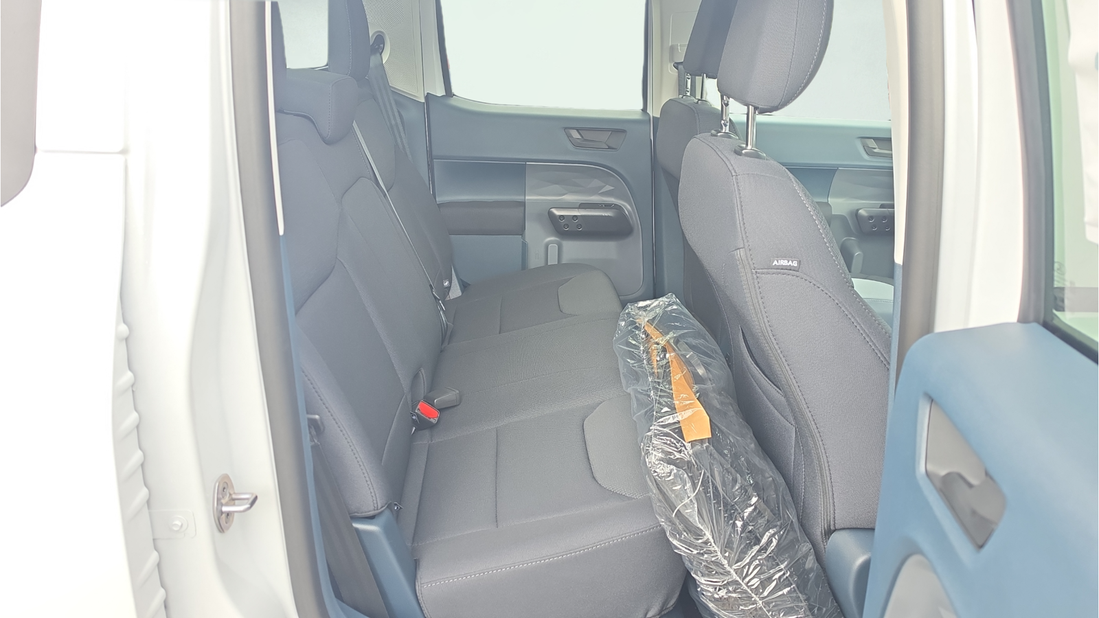New 2026 Oxford White Ford XL image 21