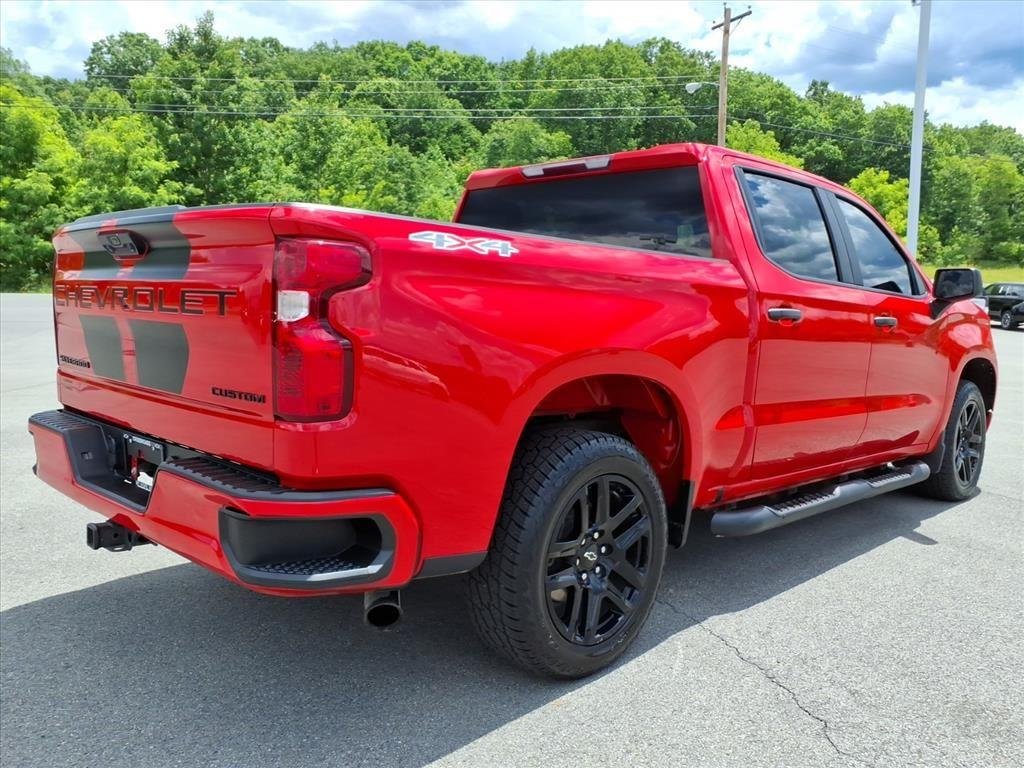Used 2022 Red Hot Chevrolet Custom image 5