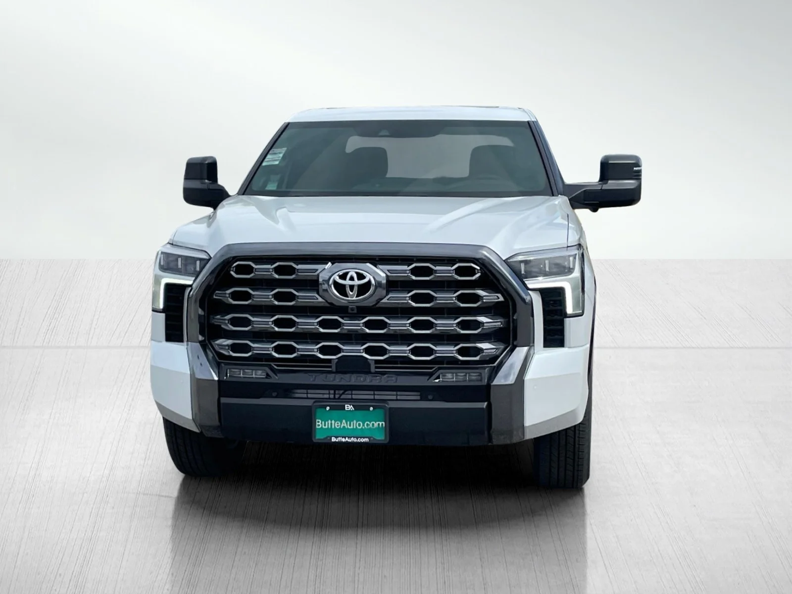 New 2026 Wind Chill Pearl Toyota Platinum image 8