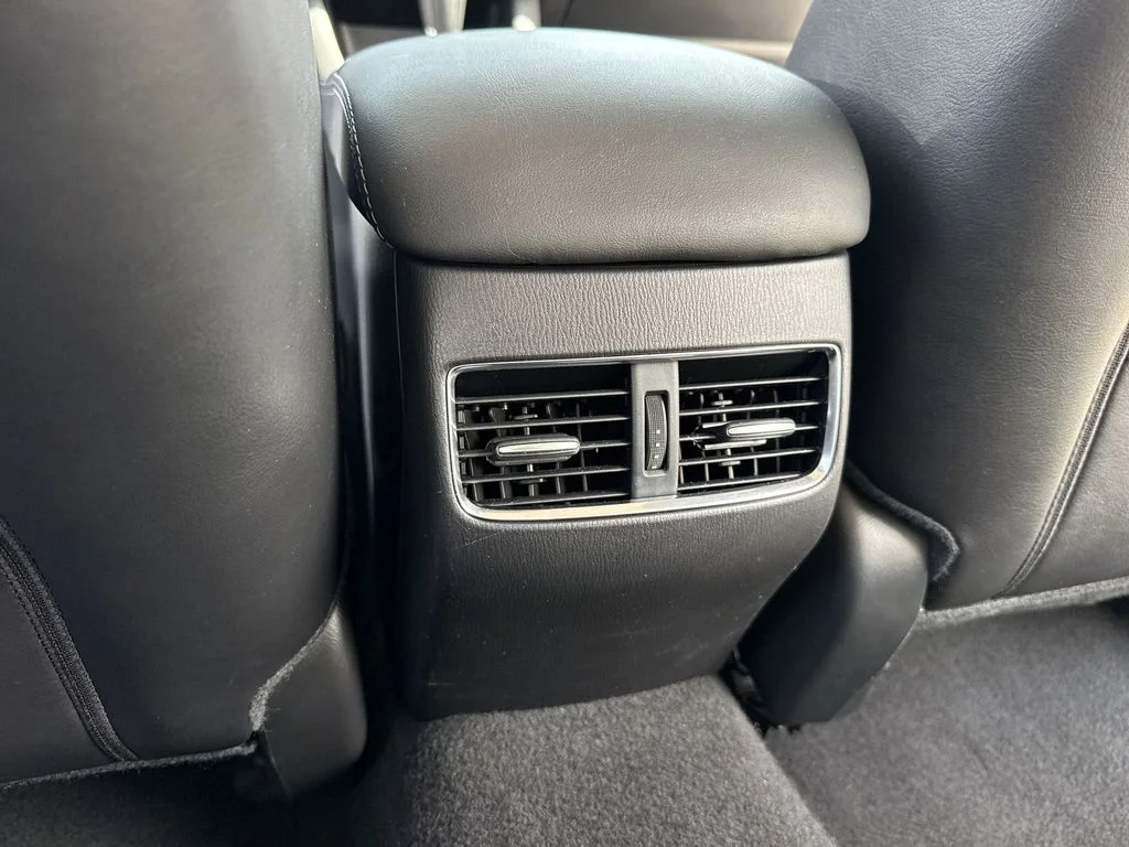Used 2020 Snowflake White Pearl Mica Mazda Touring image 37