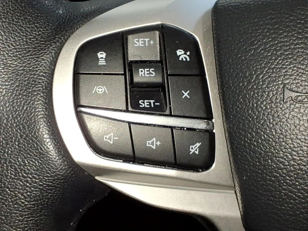 Used 2024 Gray Ford XLT image 16