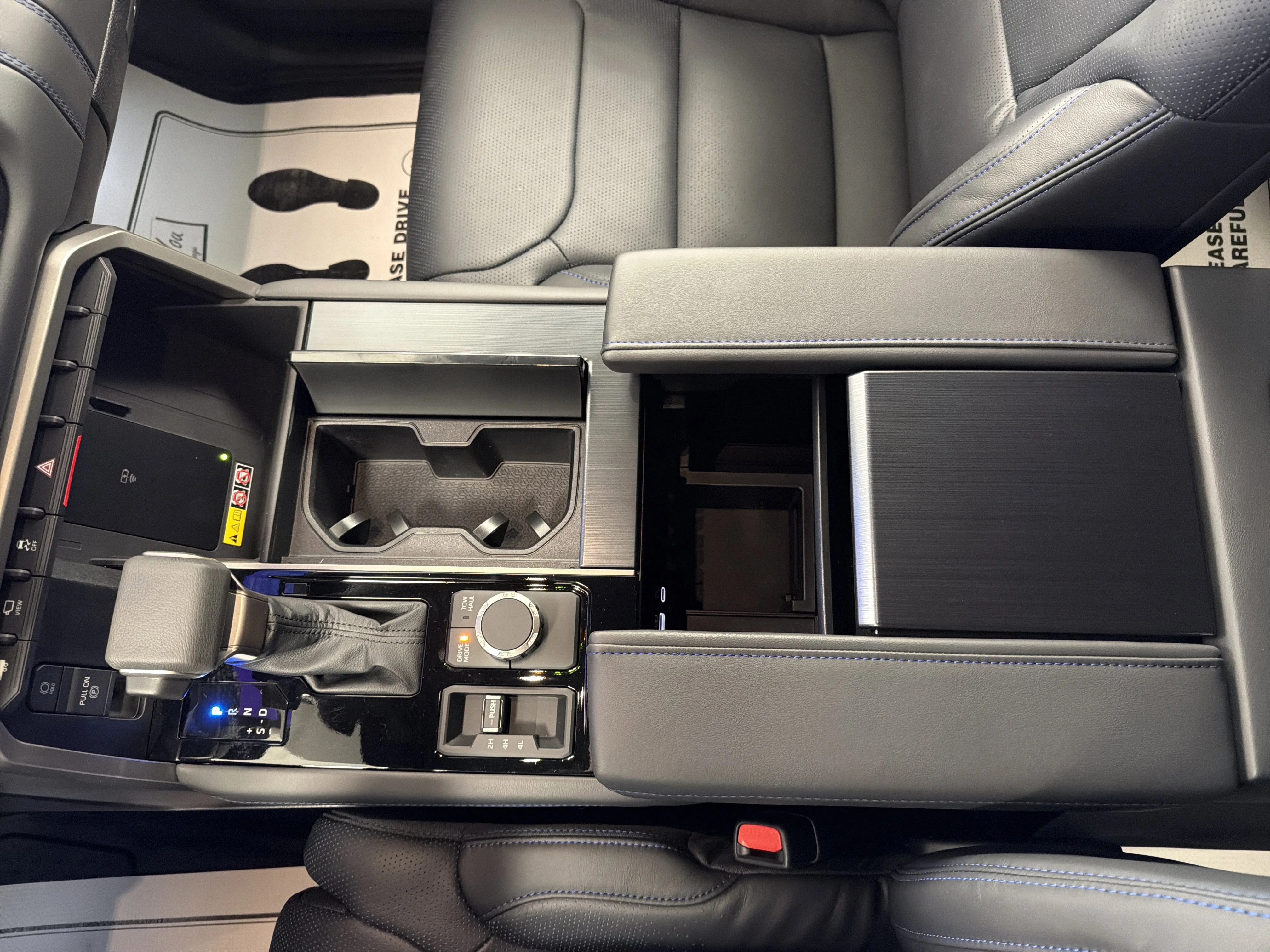 2026 Toyota Sequoia Platinum - Photo 12