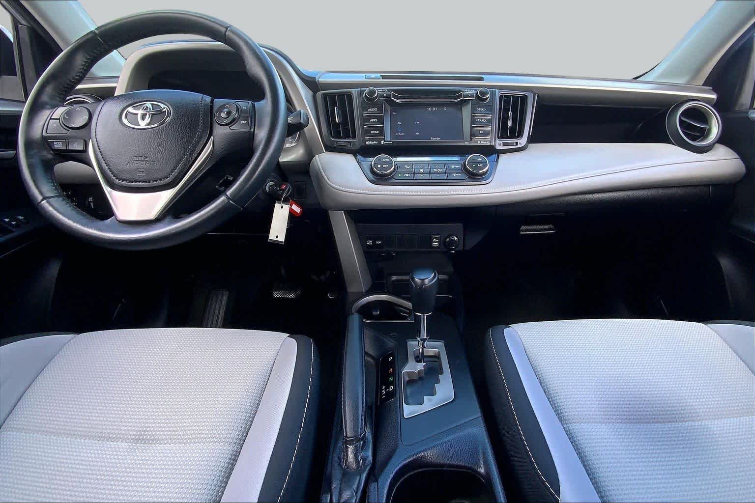 Used 2016 Silver Sky Metallic Toyota XLE image 15