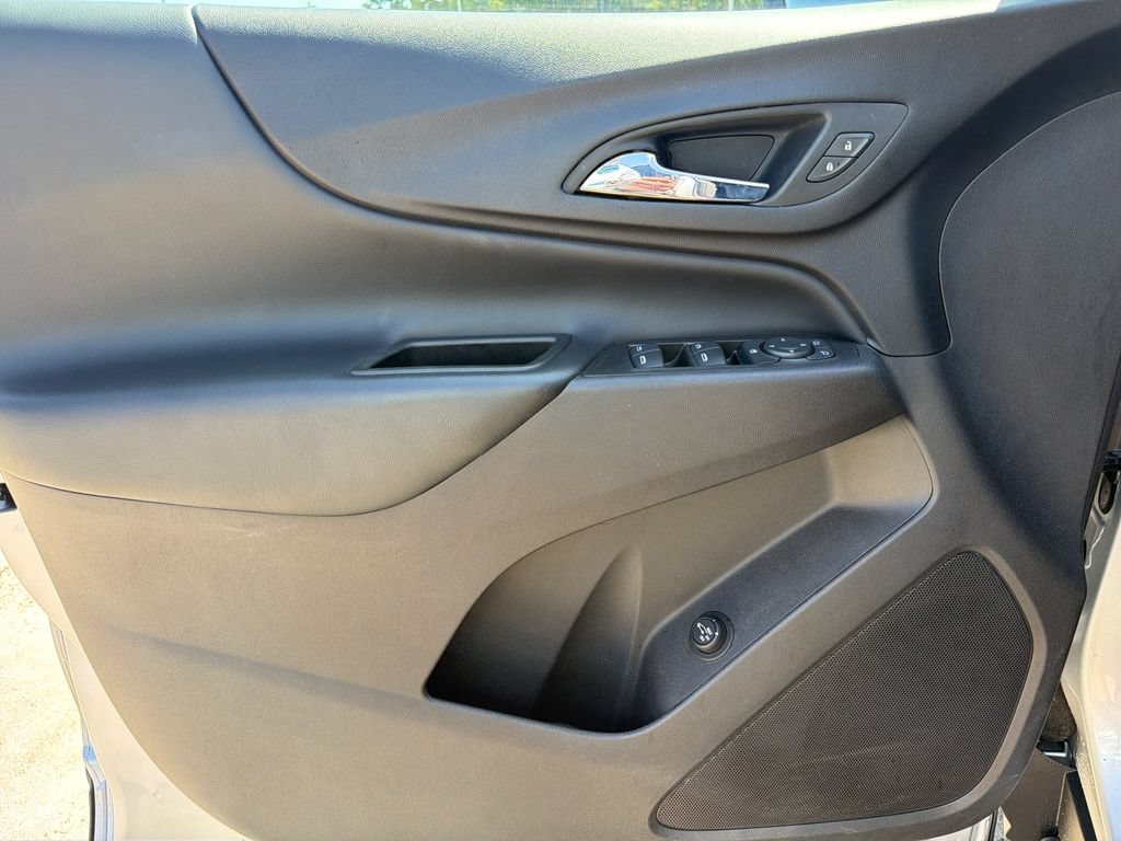 2020 Chevrolet Equinox LT - Photo 10