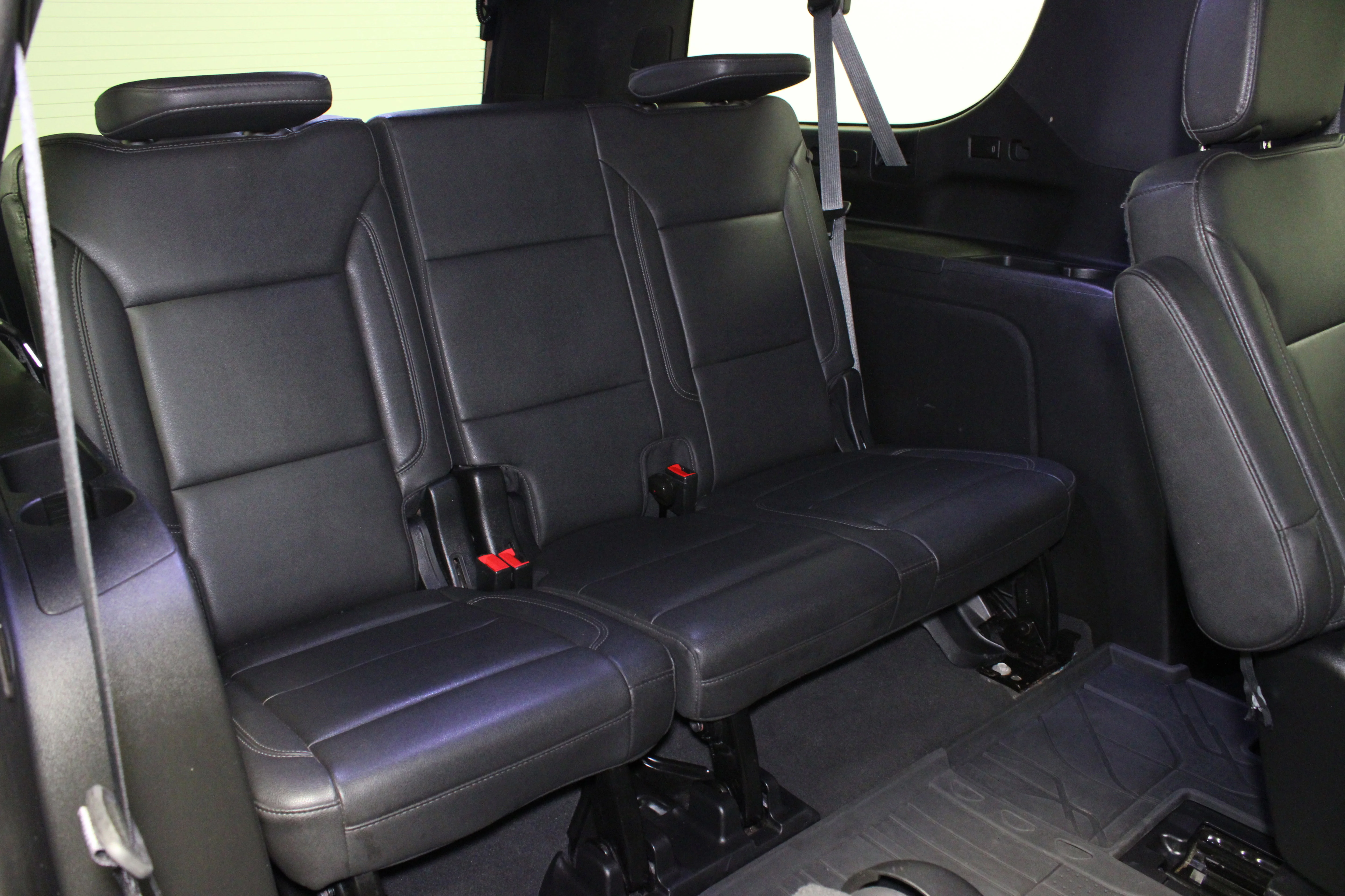 Used 2024 Black Chevrolet Z71 image 21